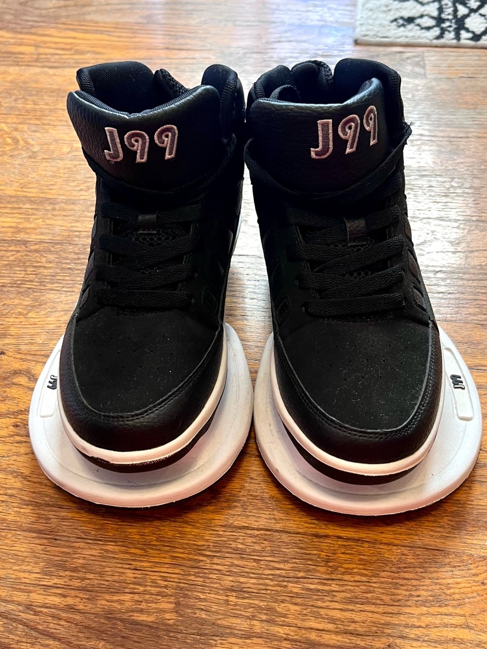 Jump 99 ~ retail $159-169 ~ plyometric basketball exercise workout shoes NWT 5.5